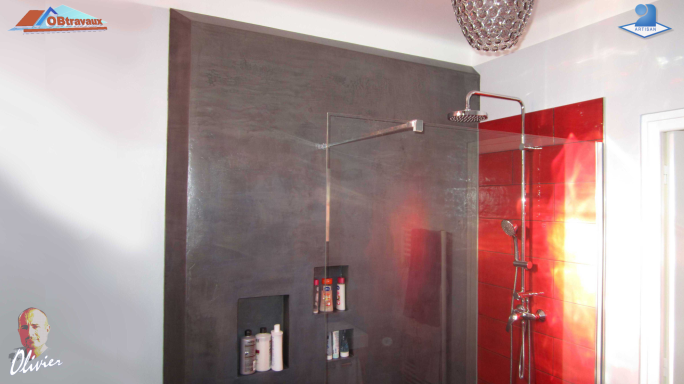 Douche Italienne en béton ciré signé OB travaux